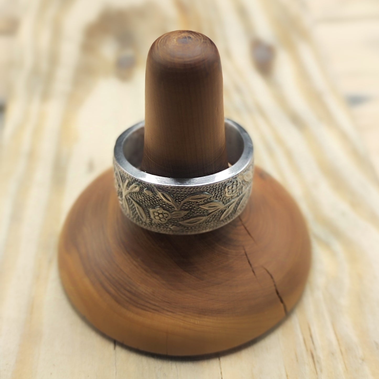 Stainless steel floral ring