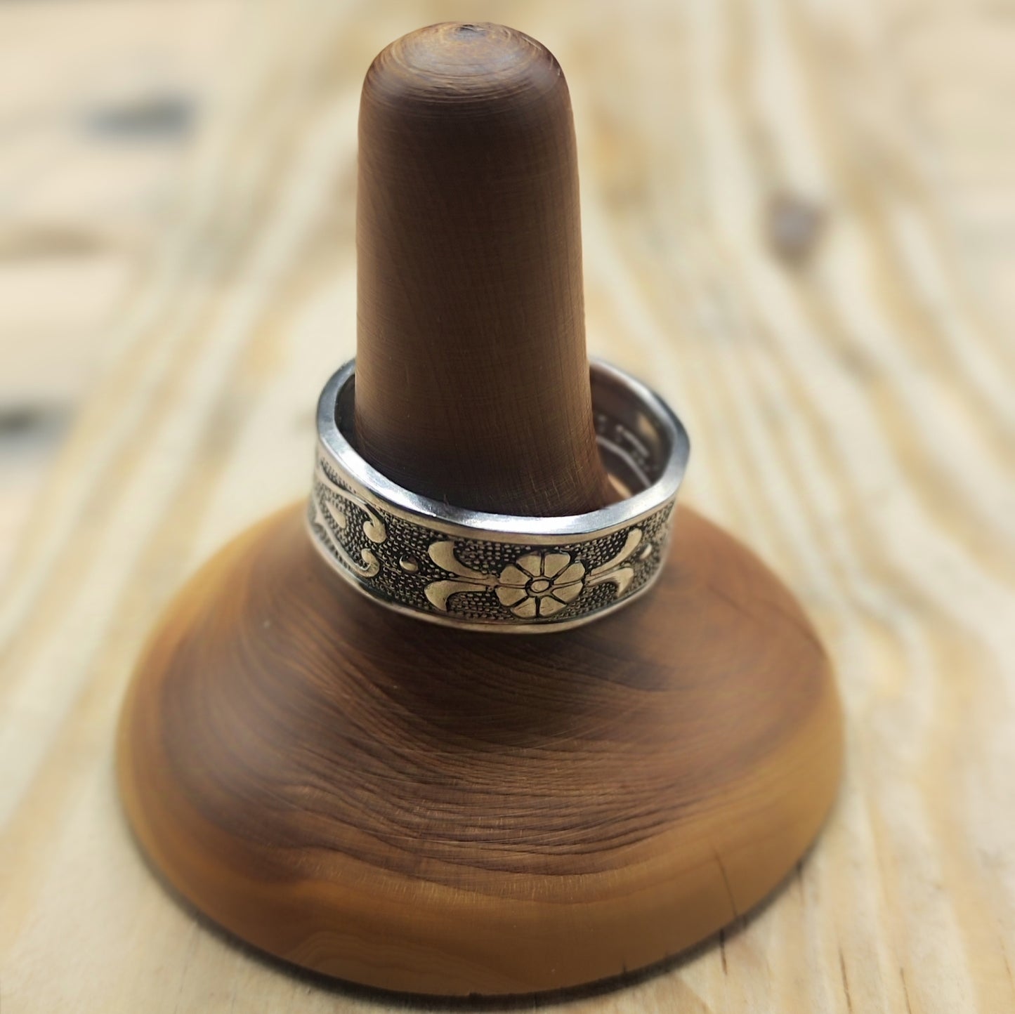 Stainless steel floral ring