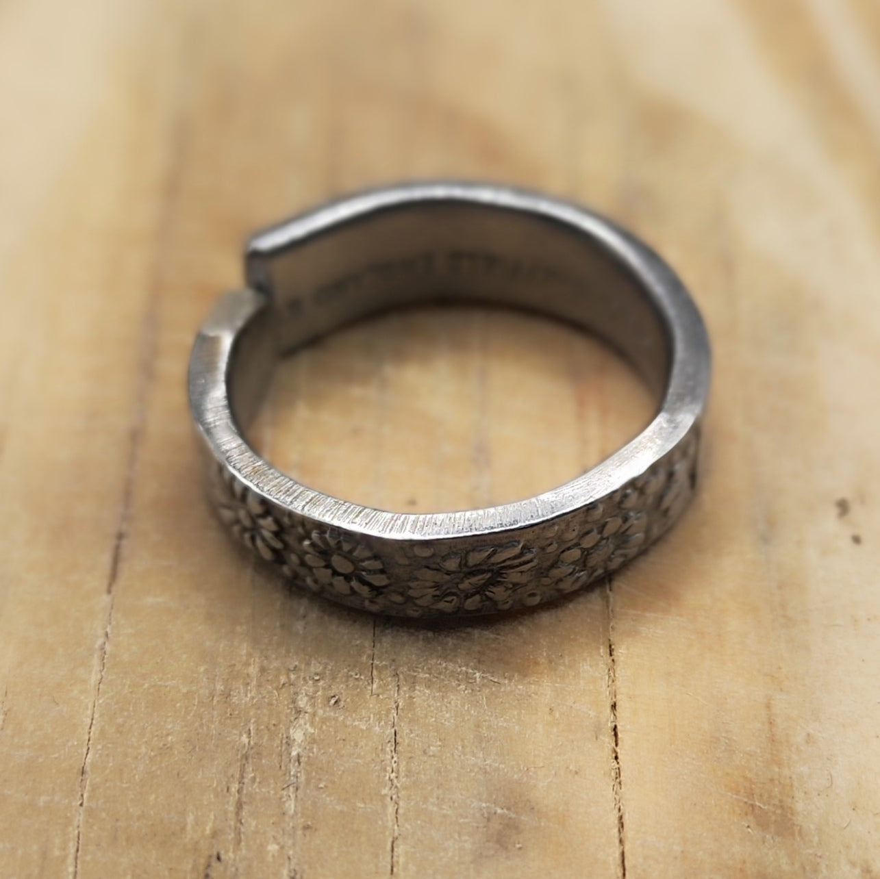 Stainless steel floral ring