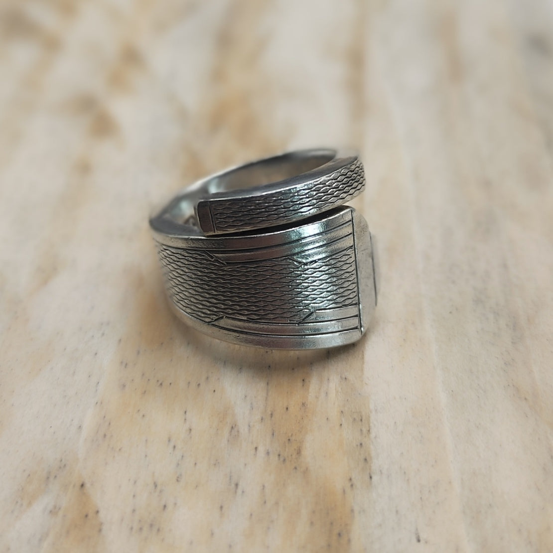 Art Deco style wrap around spoon ring