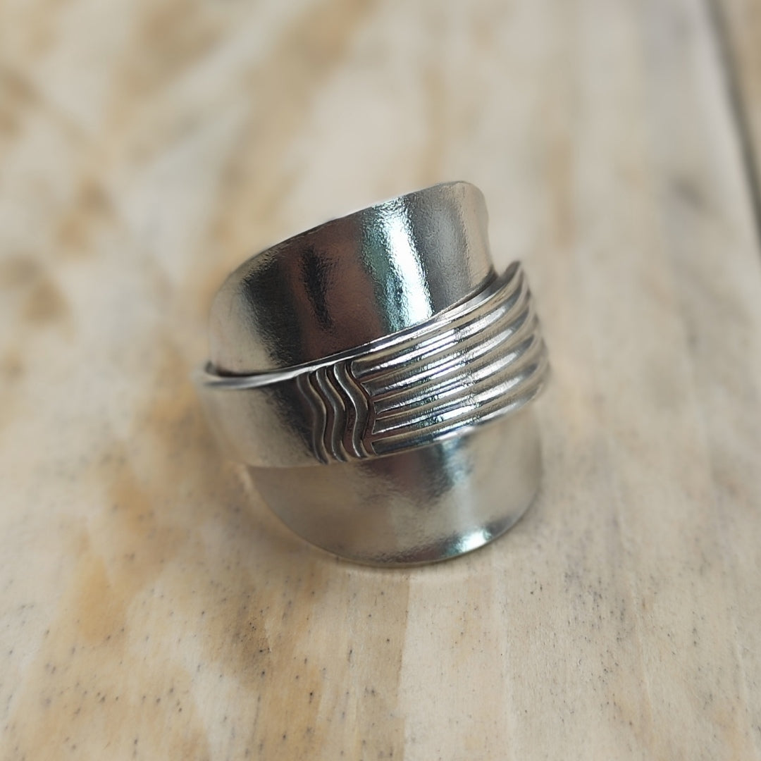 Chunky wrap around spoon ring