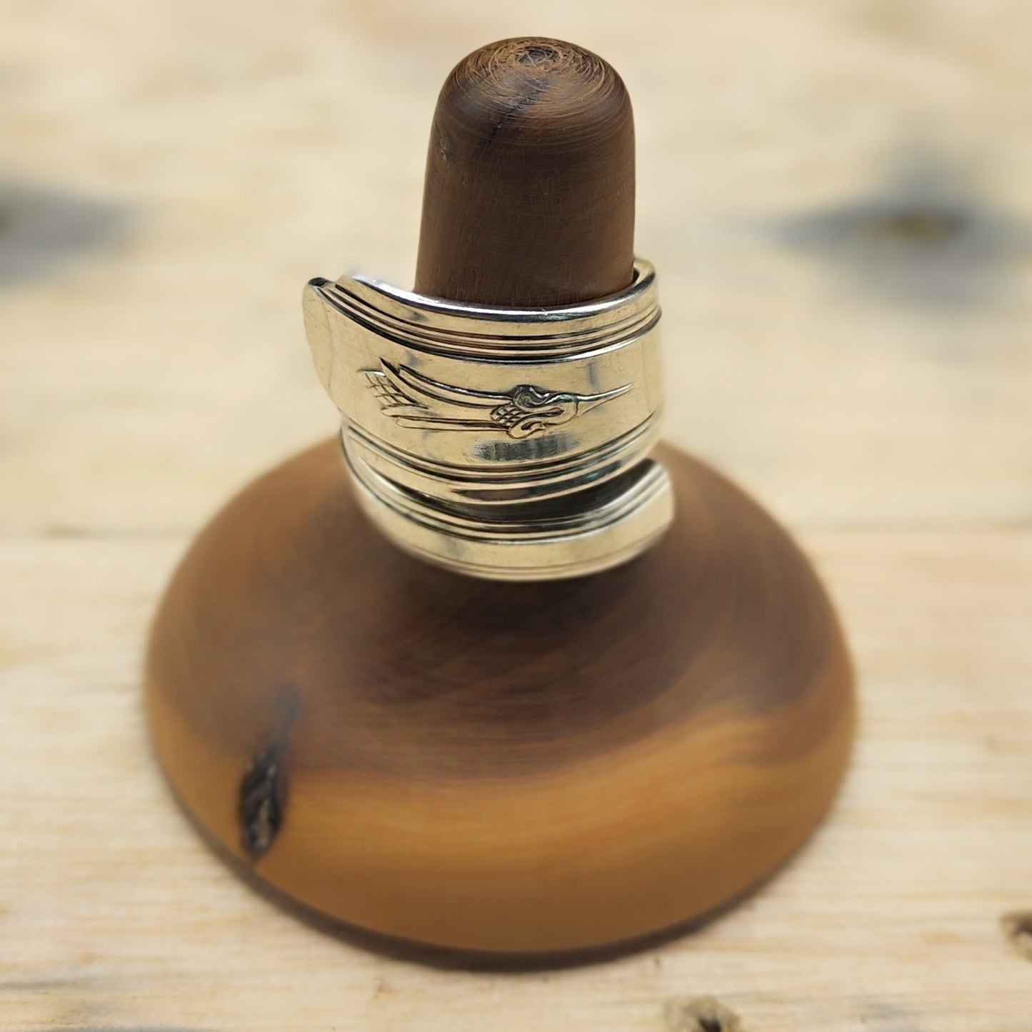 Wrap around spoon ring