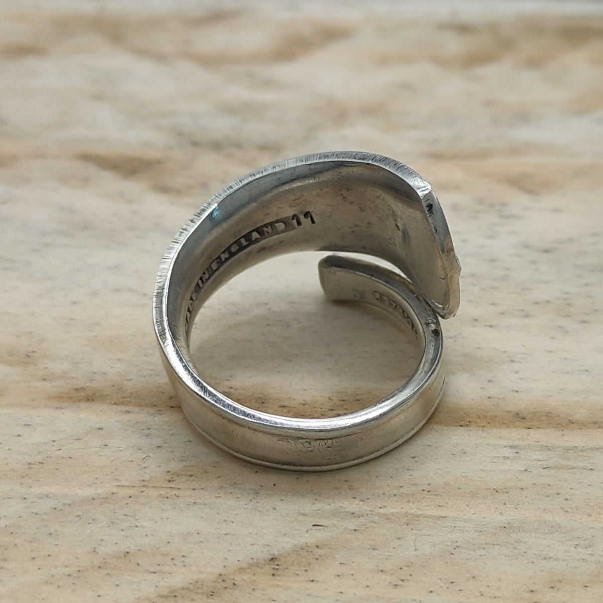 Wrap around spoon ring