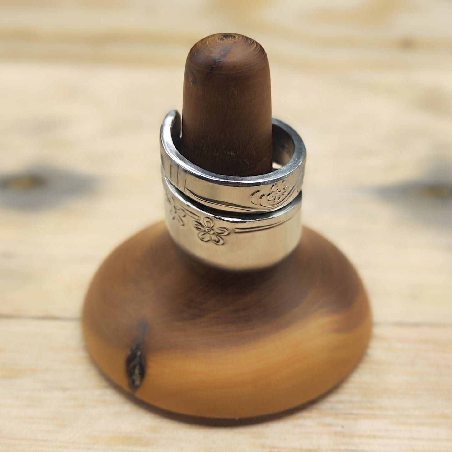 Wrap around spoon ring