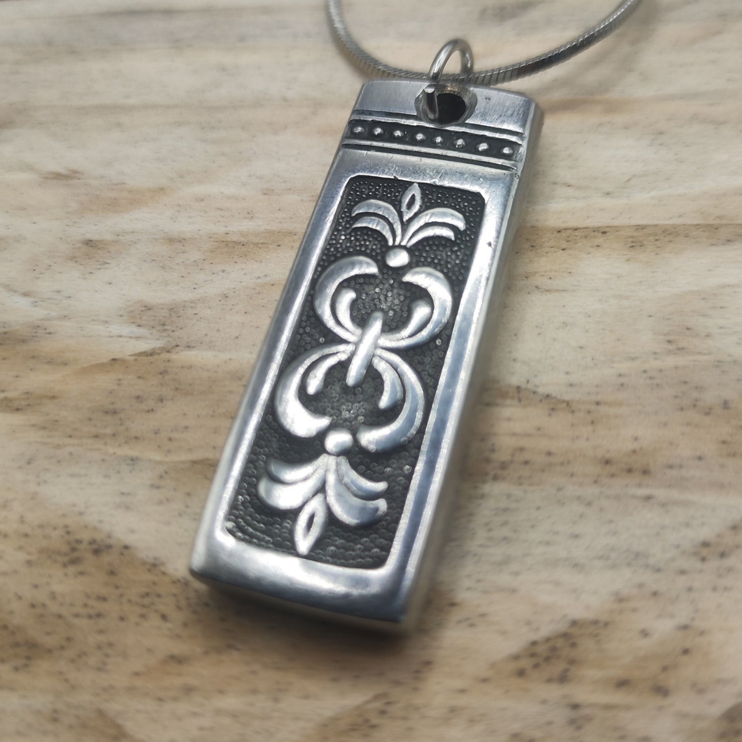 Stainless steel Pendant & chain