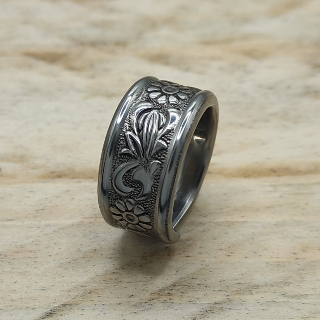 Stainless steel floral ring