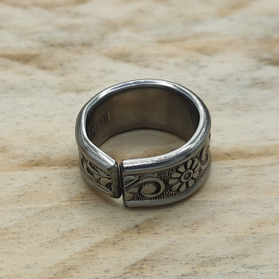 Stainless steel floral ring