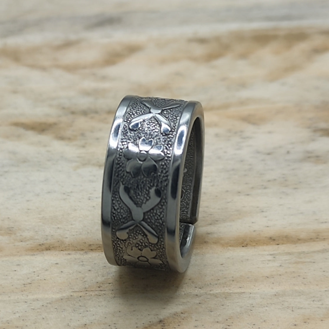 Stainless steel floral ring