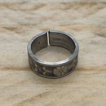 Stainless steel floral ring