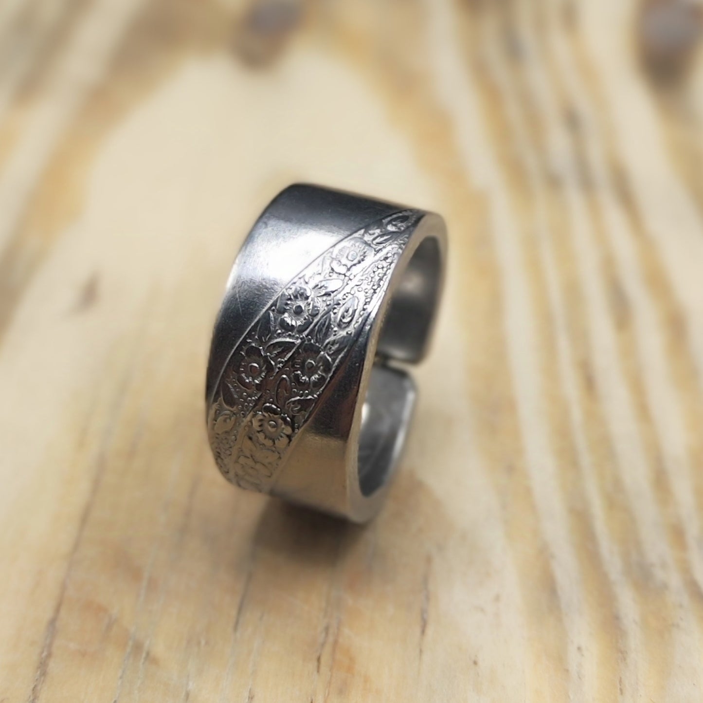 Stainless steel floral ring