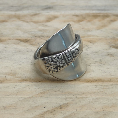 Chunky wrap around full spoon ring