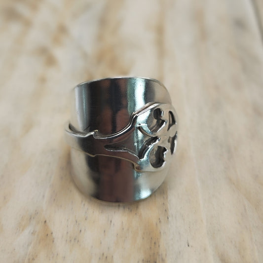 Chunky wrap around spoon ring