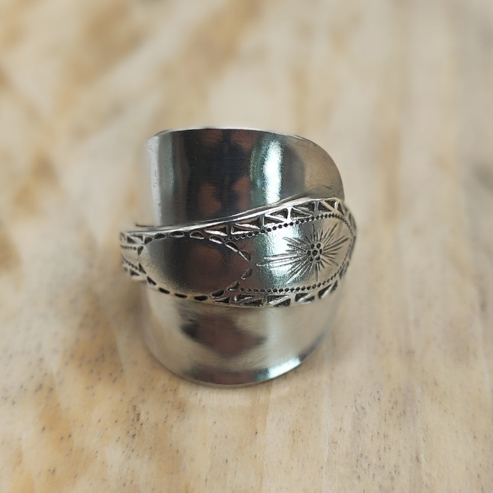 Chunky wrap around spoon ring