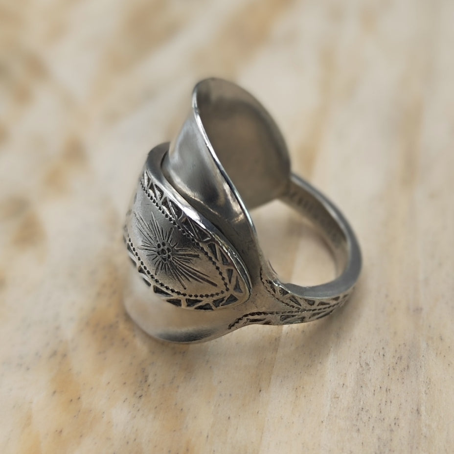 Chunky wrap around spoon ring