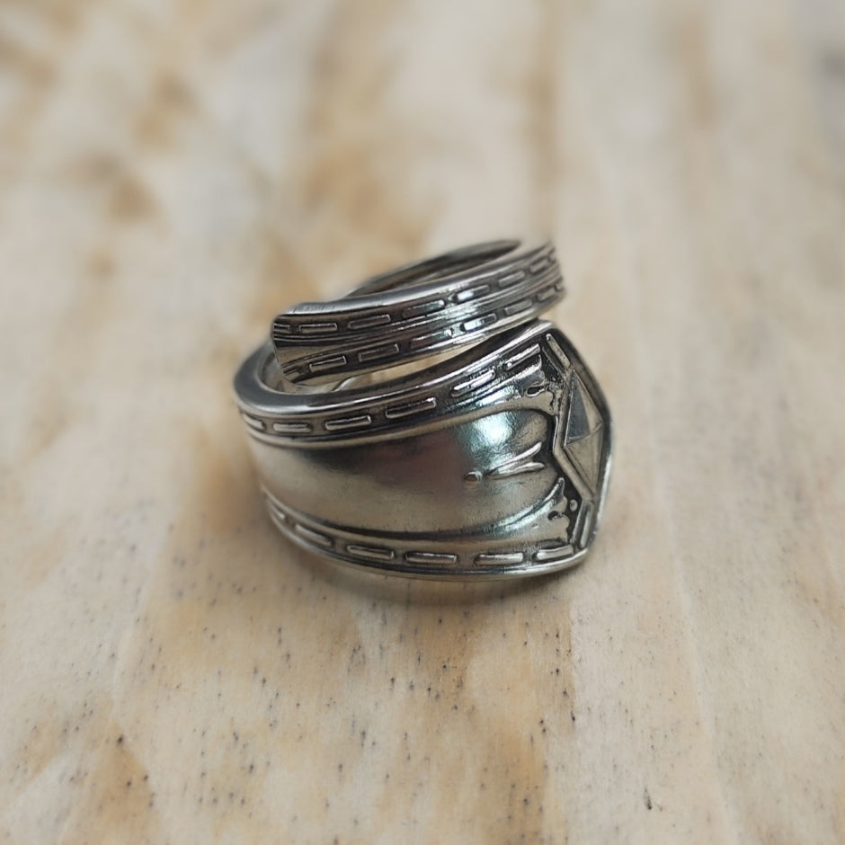 Wrap around spoon Ring Silver Plated