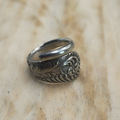 Wrap around spoon Ring Silver Plated
