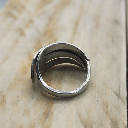 Wrap around fork Ring Silver Plated