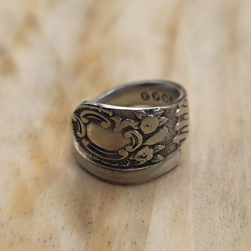 Wrap around spoon Ring Silver Plated