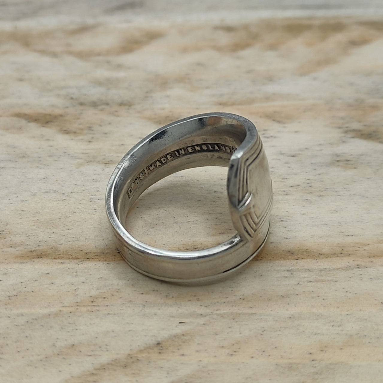 Wrap around spoon ring