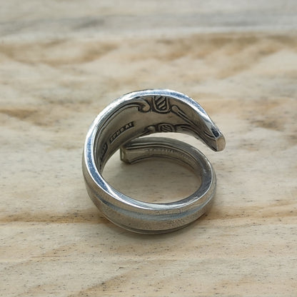 Wrap around spoon ring Silver plated