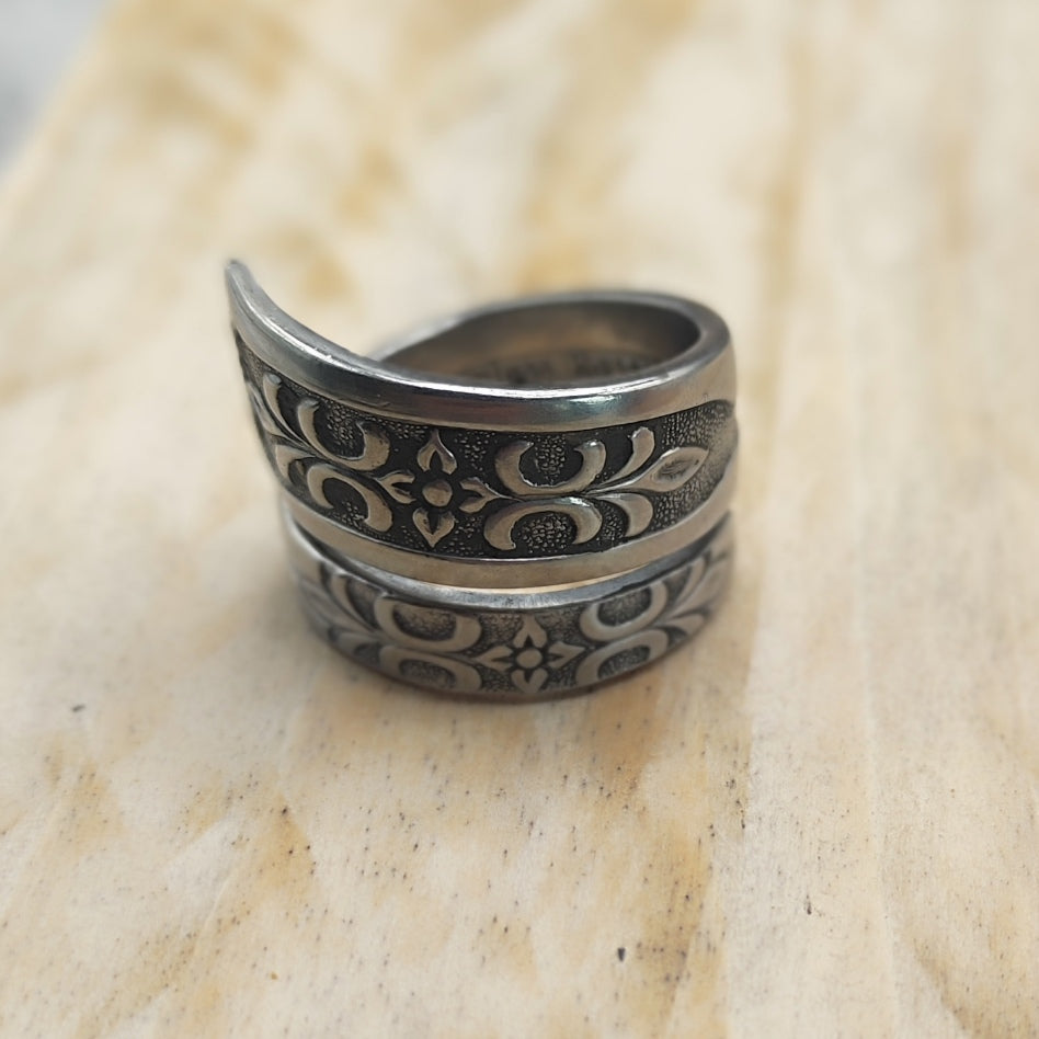 Wrap around spoon ring Stainless steel