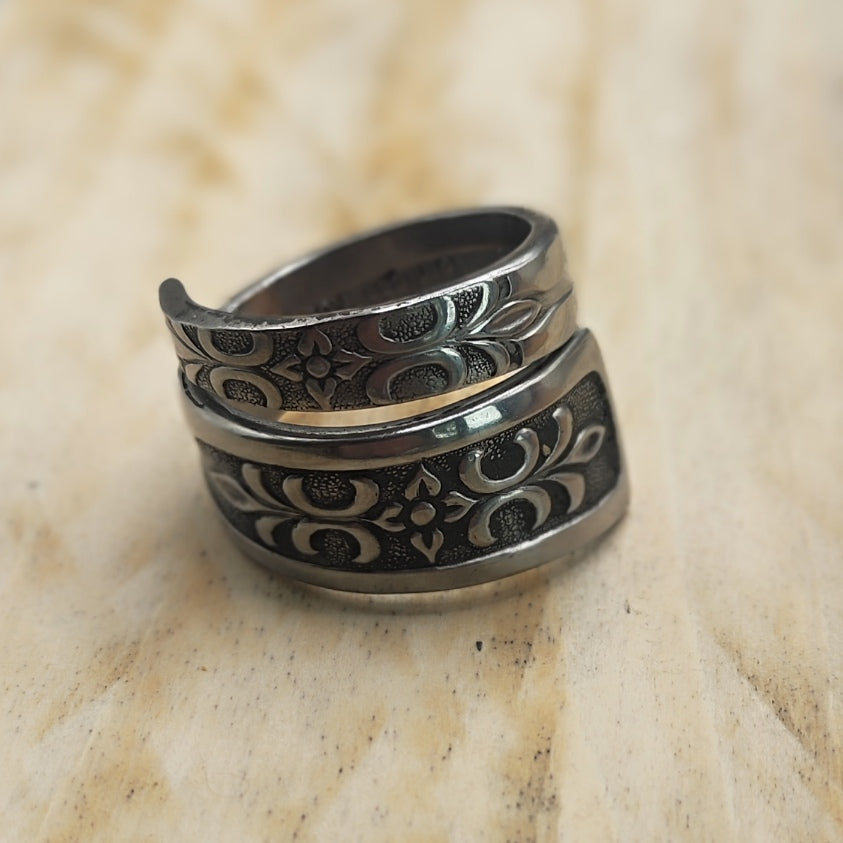 Wrap around spoon ring Stainless steel