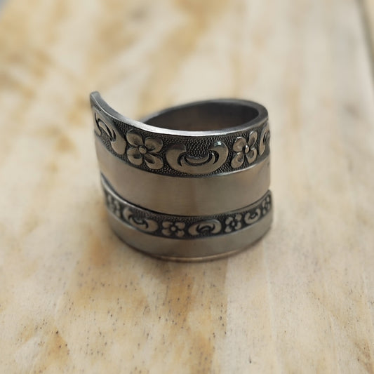 Wrap around spoon ring Stainless steel