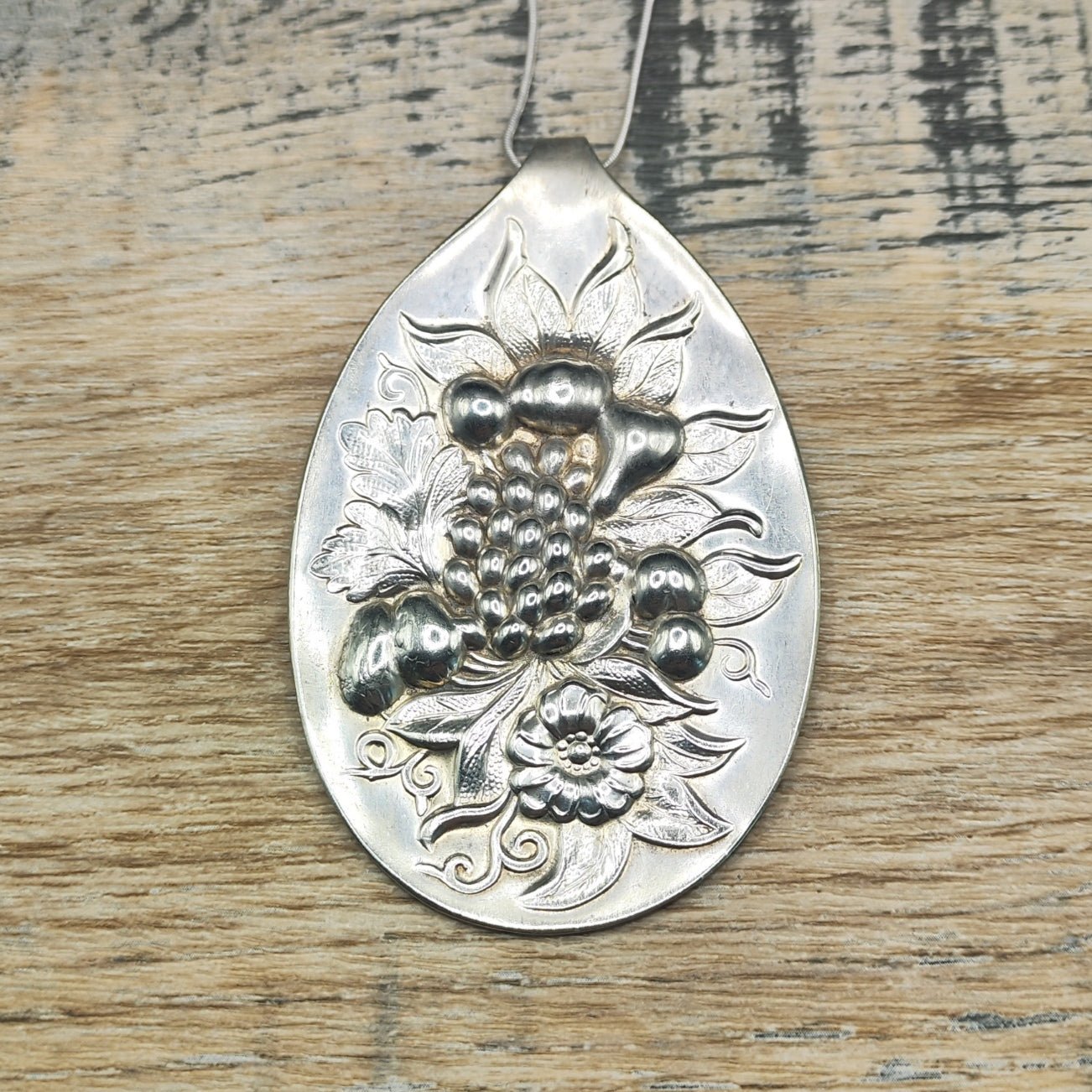 Silver plated Pendant & chain