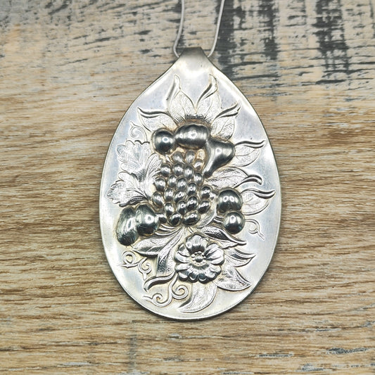 Silver plated Pendant & chain