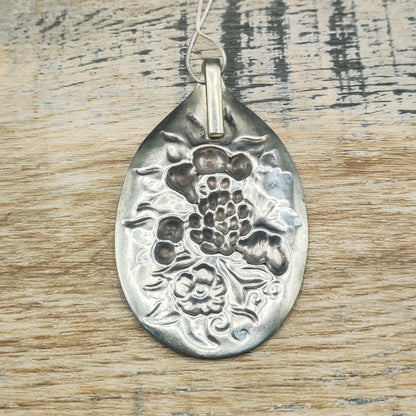 Silver plated Pendant & chain