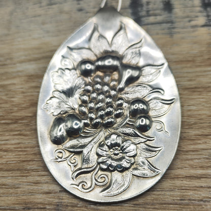 Silver plated Pendant & chain