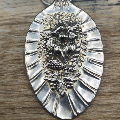 Silver plated Pendant & chain