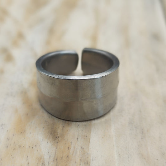 Stainless steel minimalistic ring